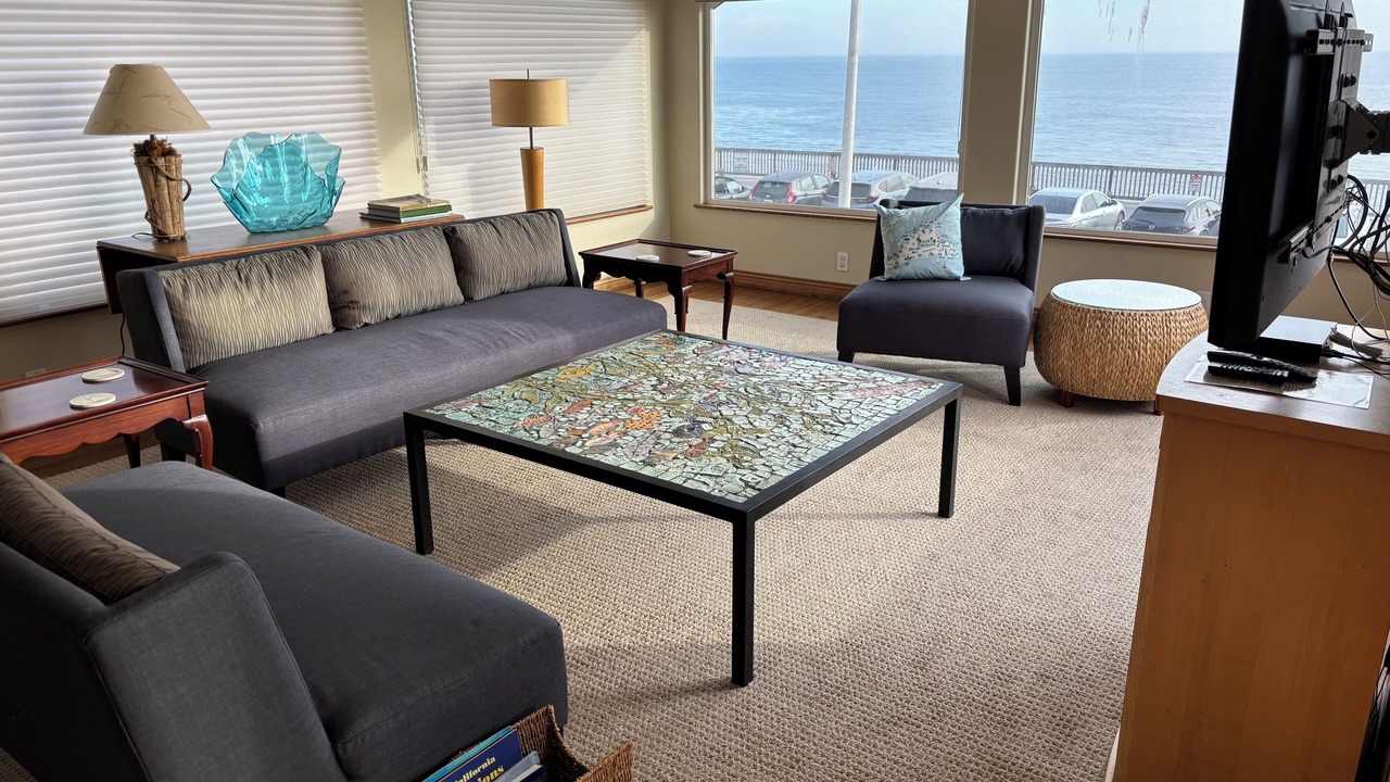 Photo of Livingroom in Westside Santa Cruz