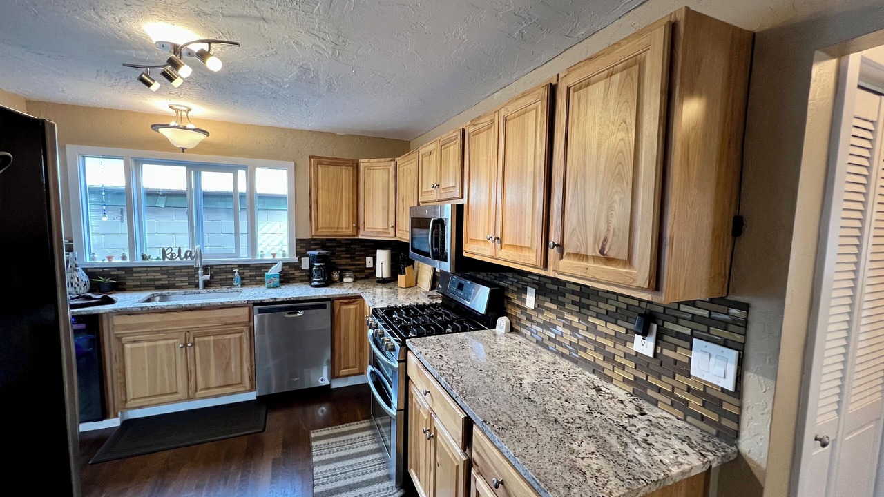 Photo of Kitchen in Coos Bay