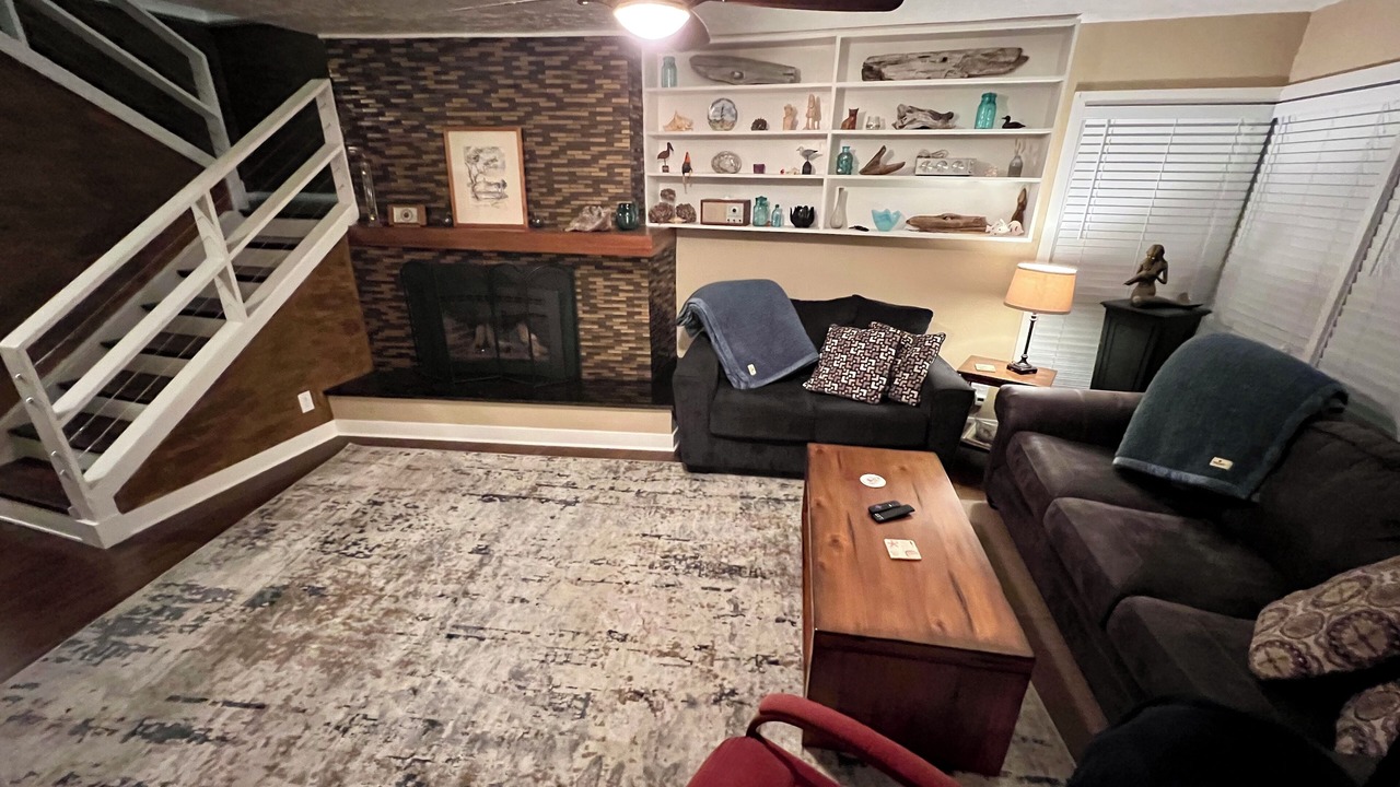 Photo of Livingroom in Coos Bay