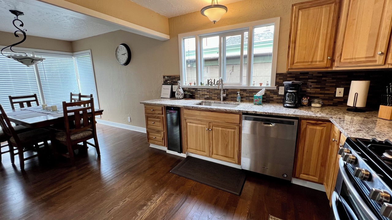 Photo of Kitchen in Coos Bay