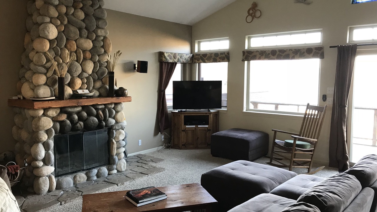 Photo of Livingroom in Mosier