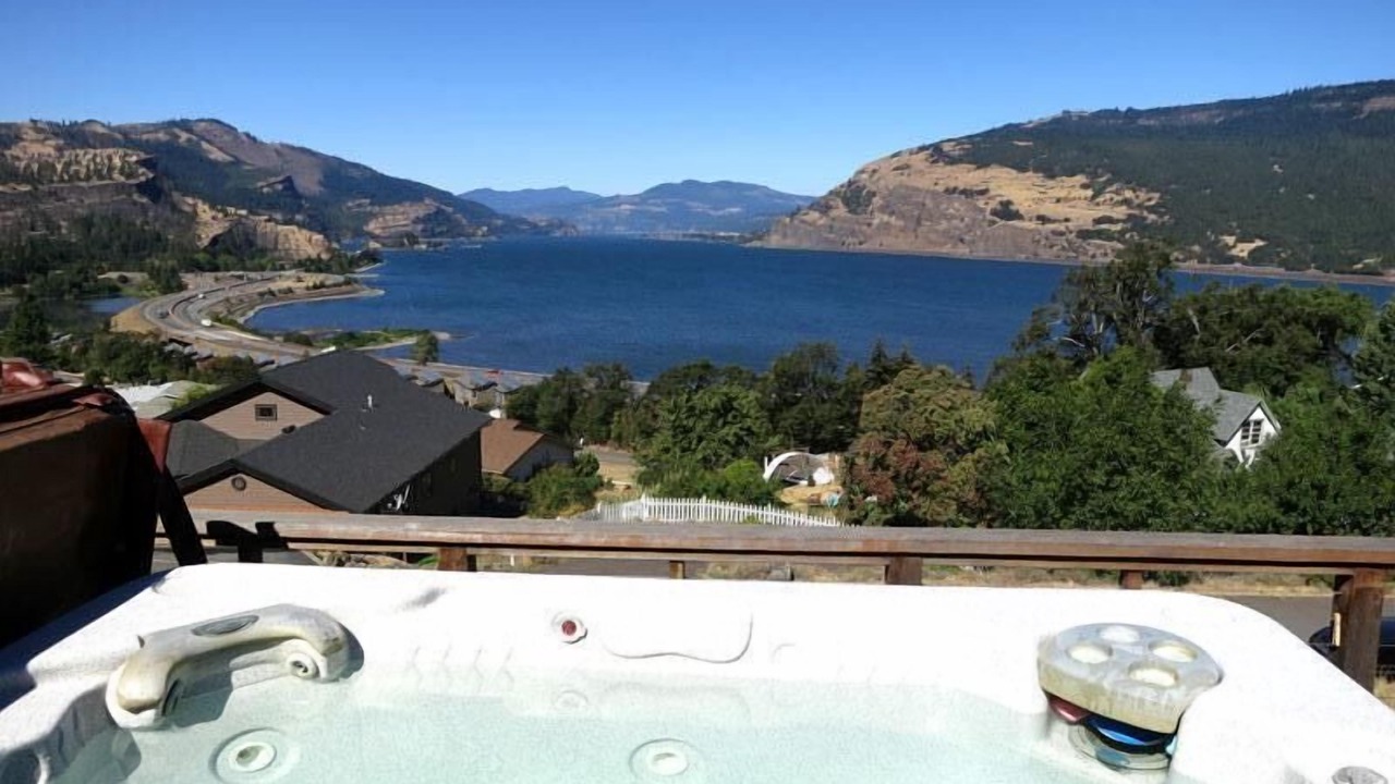 Photo of Others in Mosier
