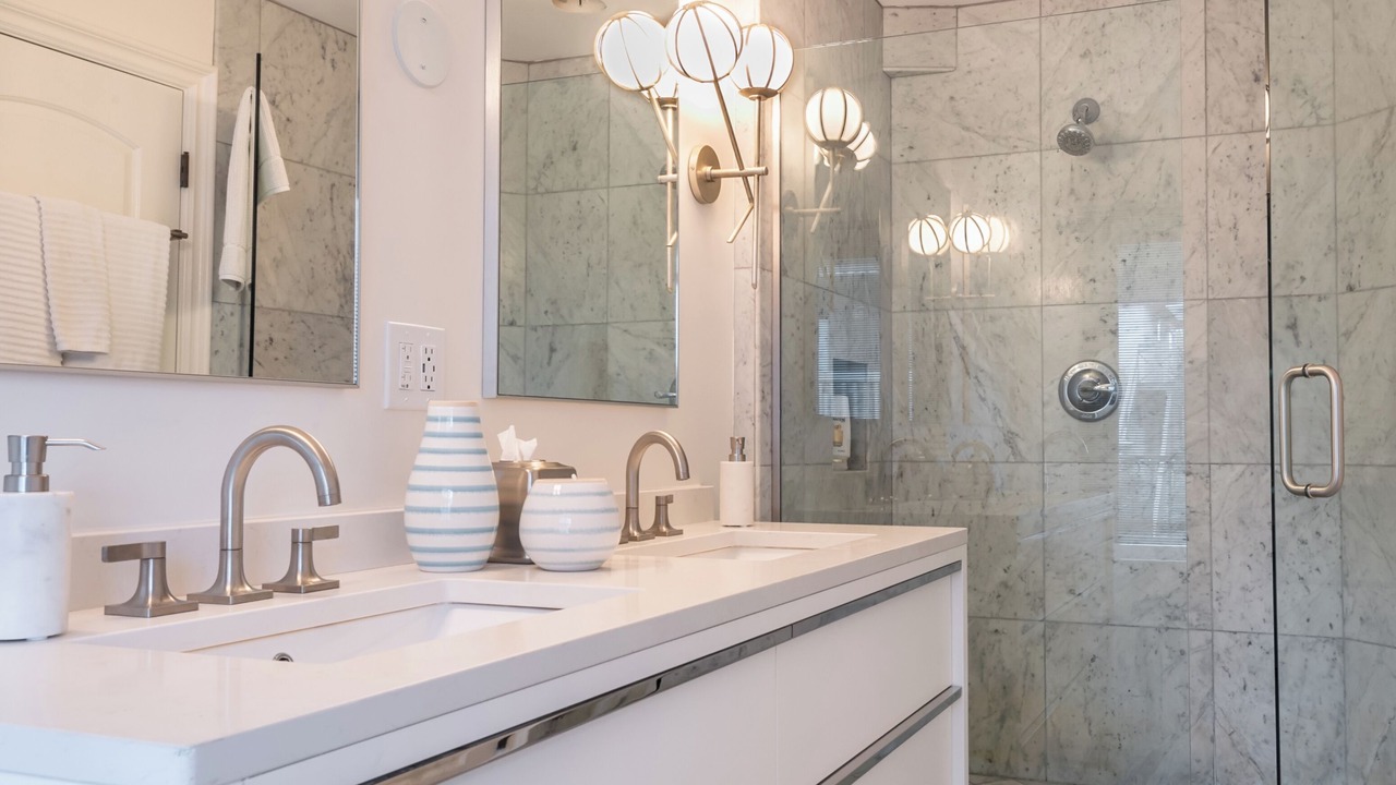Photo of Bathroom in The Strand