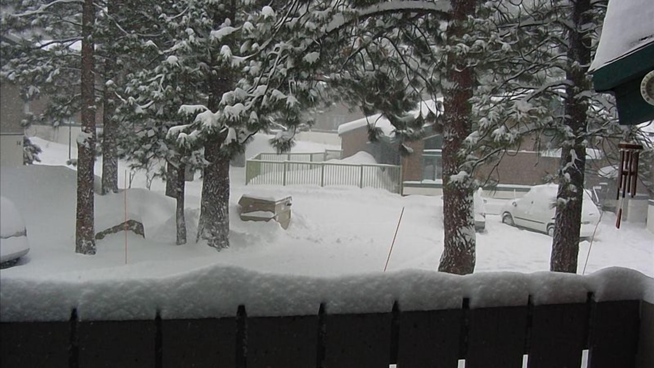 Photo of Patio Balcony in Mammoth Lakes