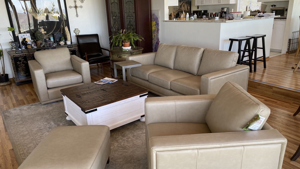 Photo of Bedroom in La Jolla Mesa