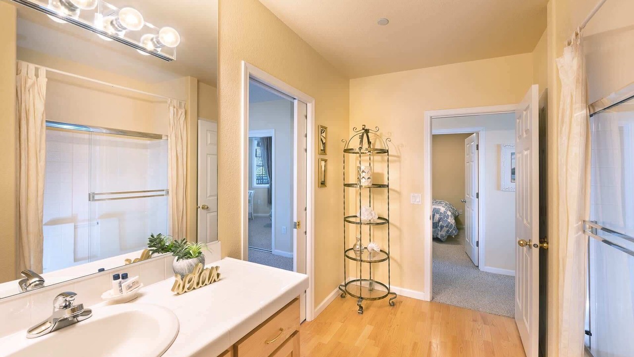 Photo of Bathroom in Depoe Bay