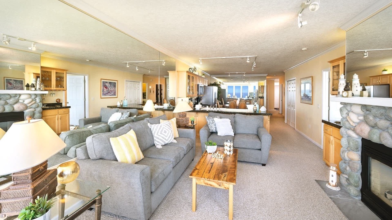 Photo of Livingroom in Depoe Bay