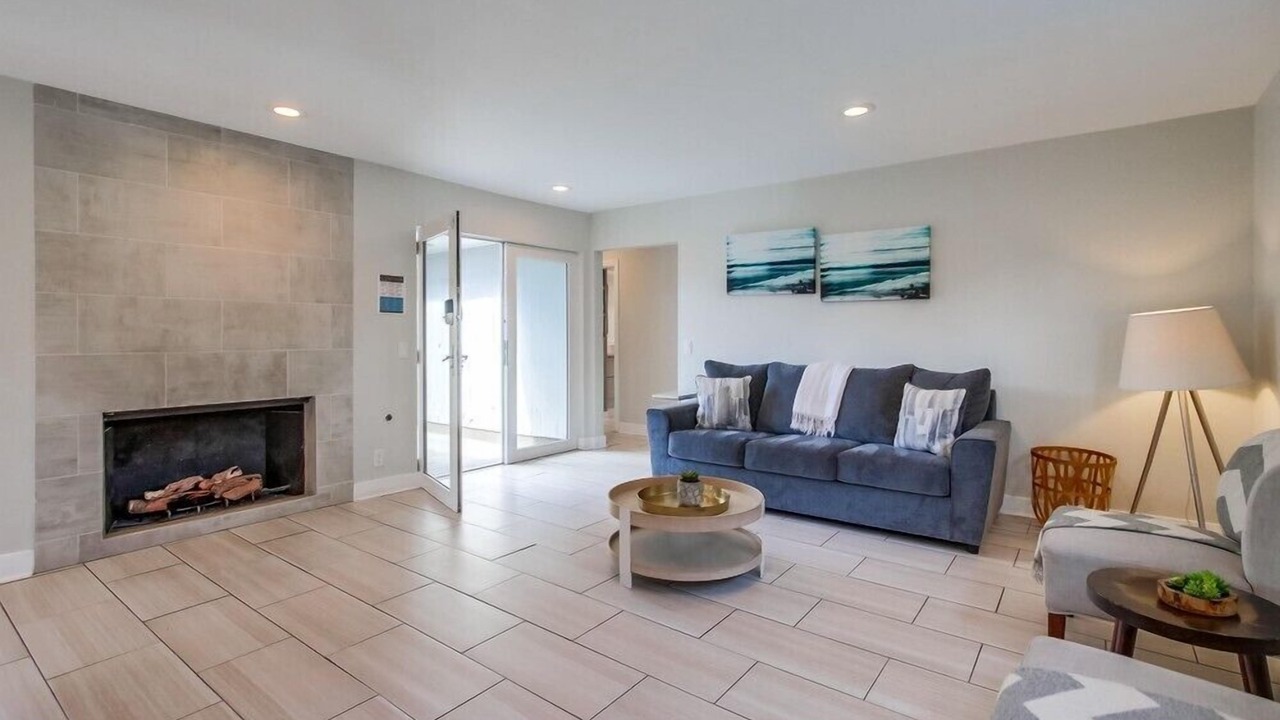 Photo of Livingroom in North Pacific Beach