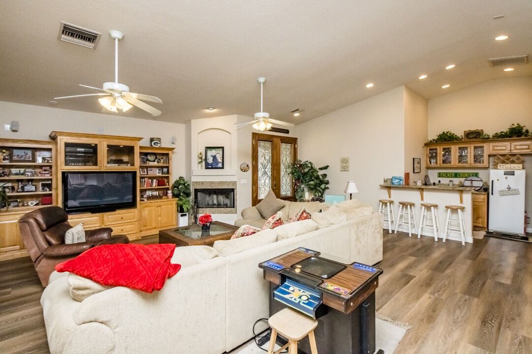 Photo of Livingroom in Moovalya Keys