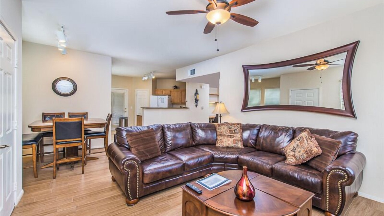 Photo of Livingroom in Spring Valley