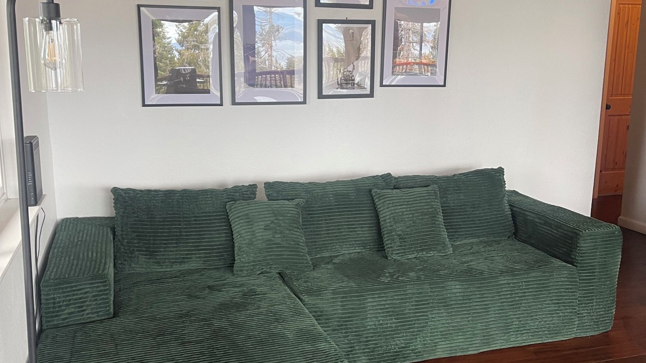 Photo of Livingroom in Tahoma