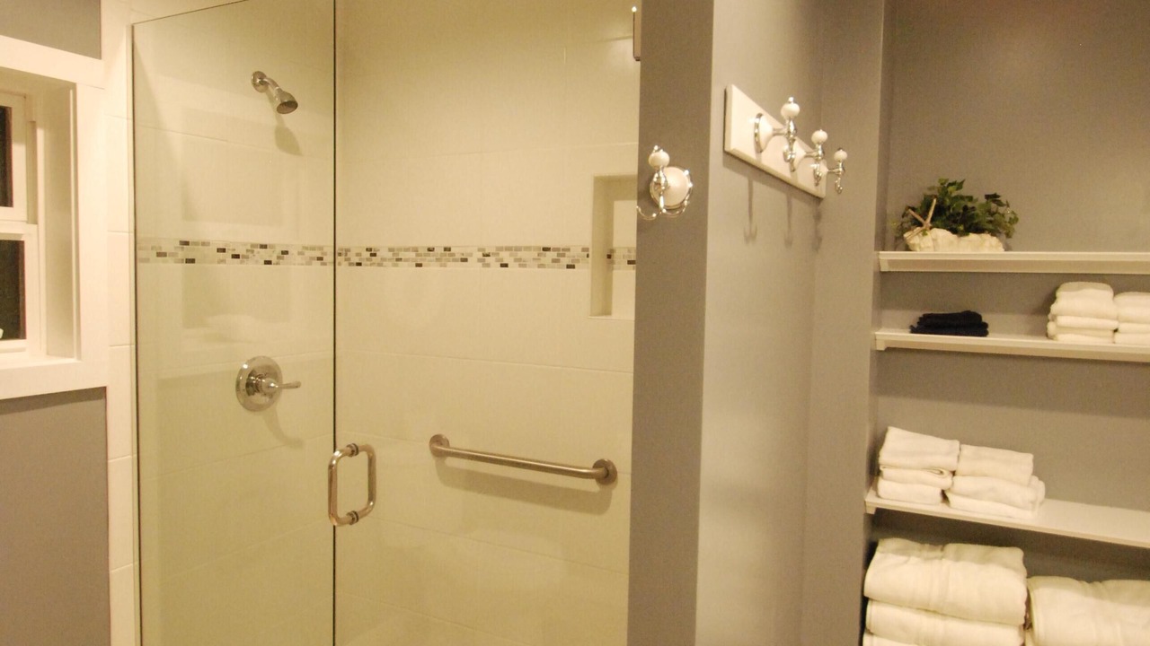 Photo of Bathroom in Gearhart
