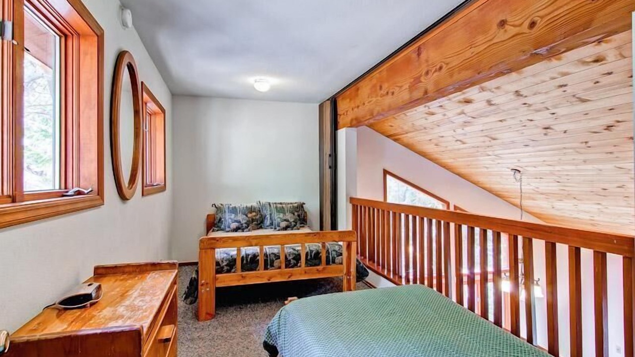 Photo of Bedroom in Yosemite West