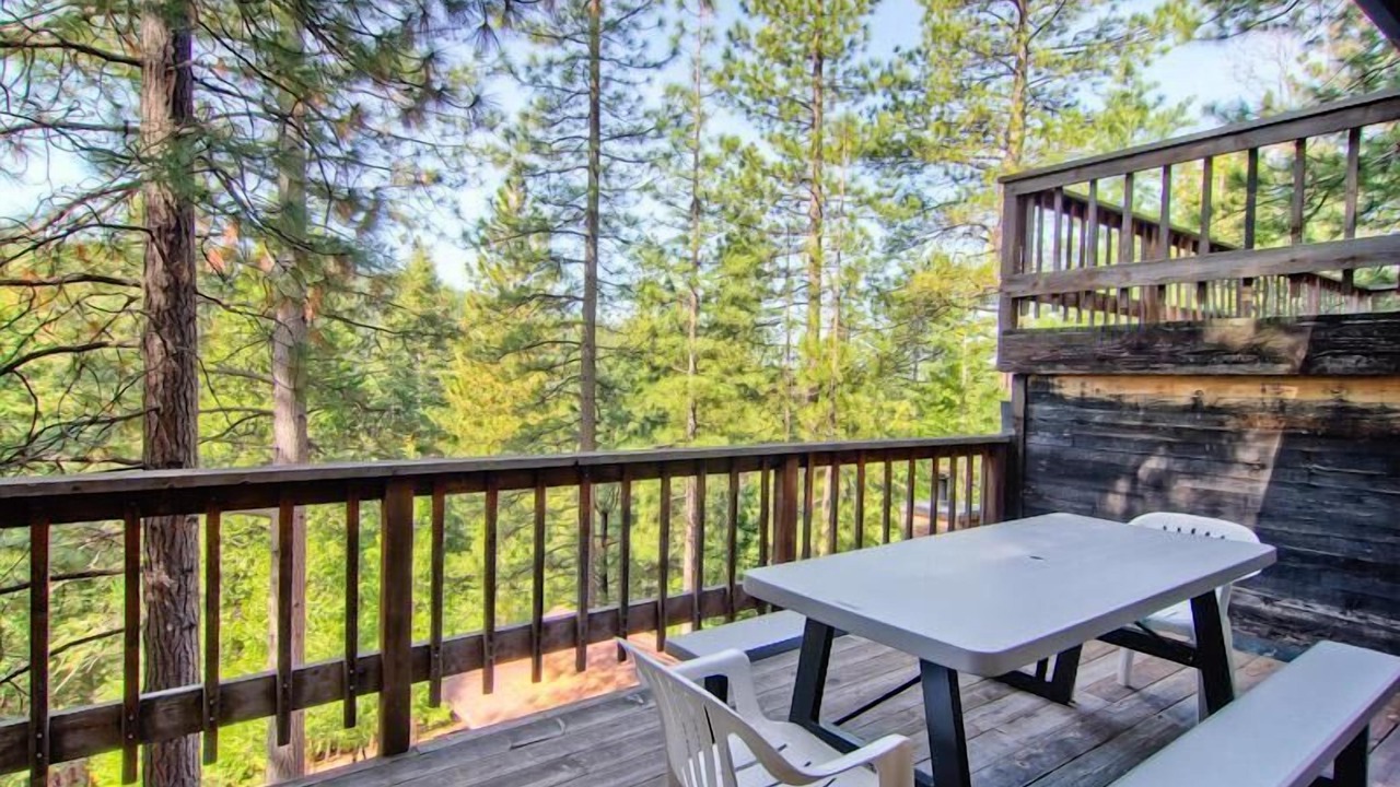 Photo of Outdoor in Yosemite West