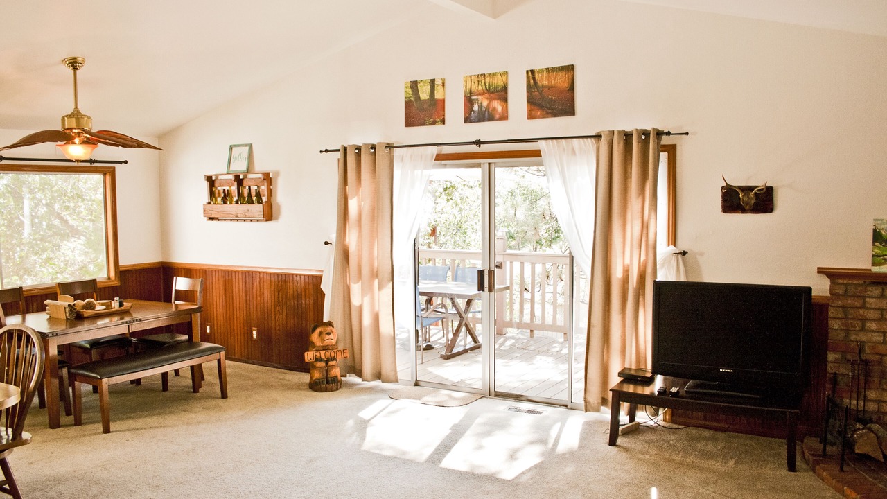 Photo of Livingroom in Julian