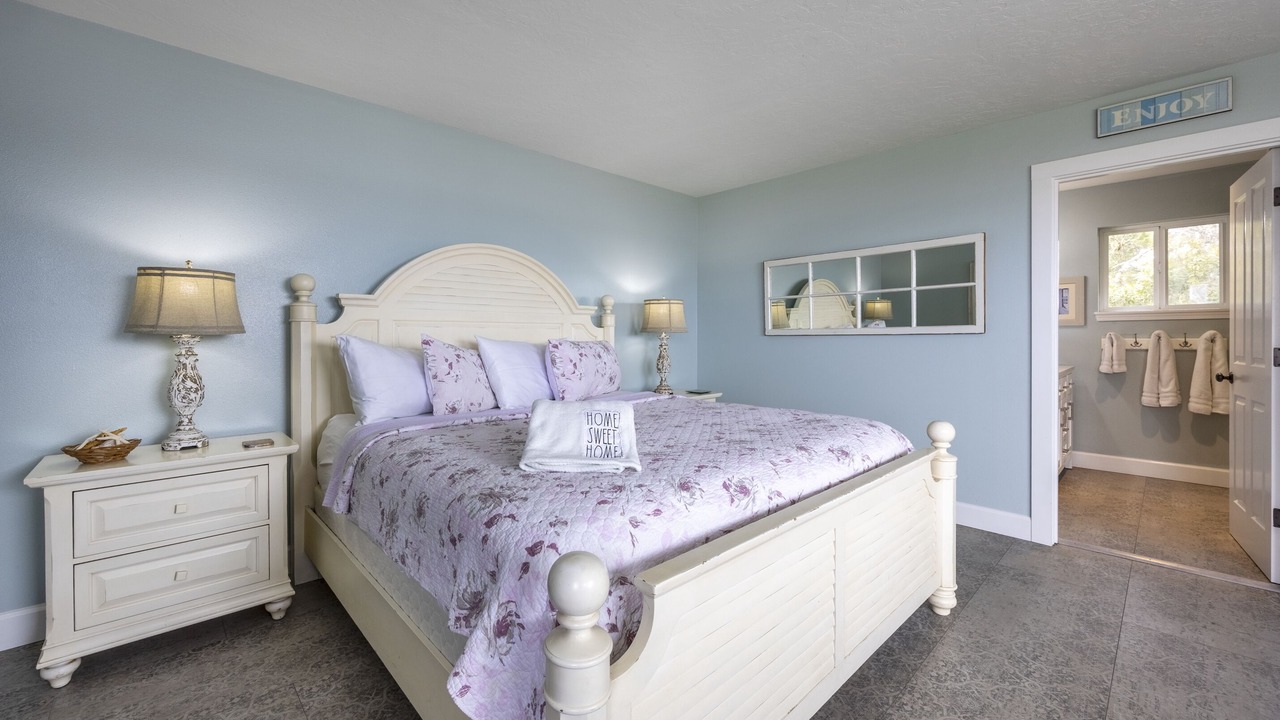 Photo of Bedroom in Lincoln City