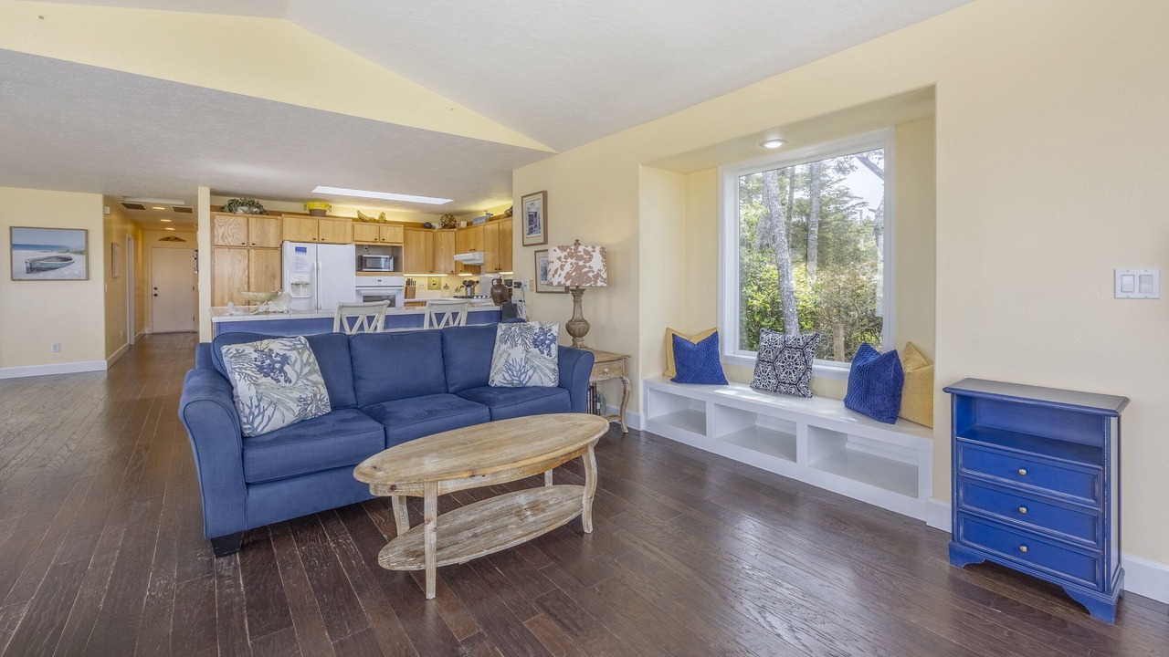 Photo of Livingroom in Lincoln City