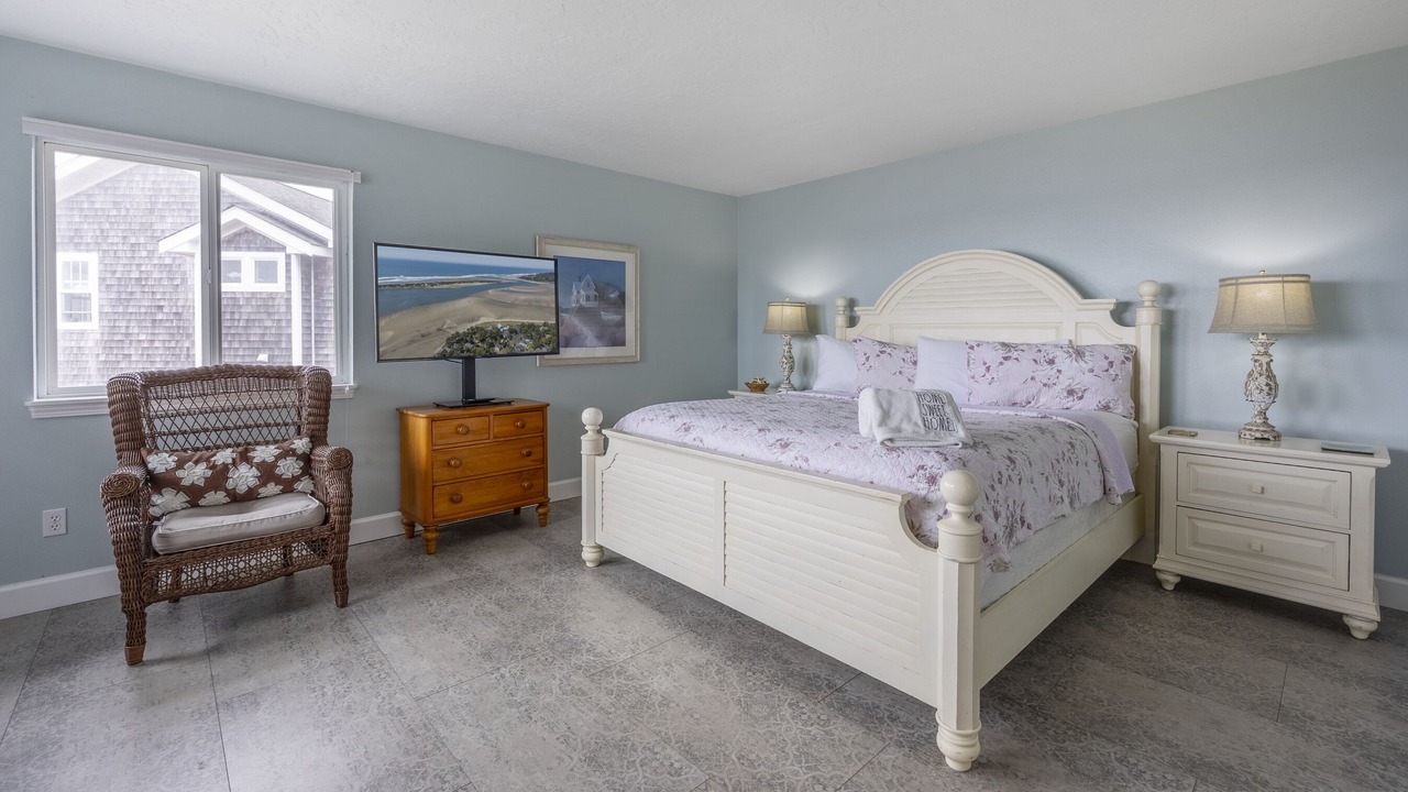 Photo of Bedroom in Lincoln City