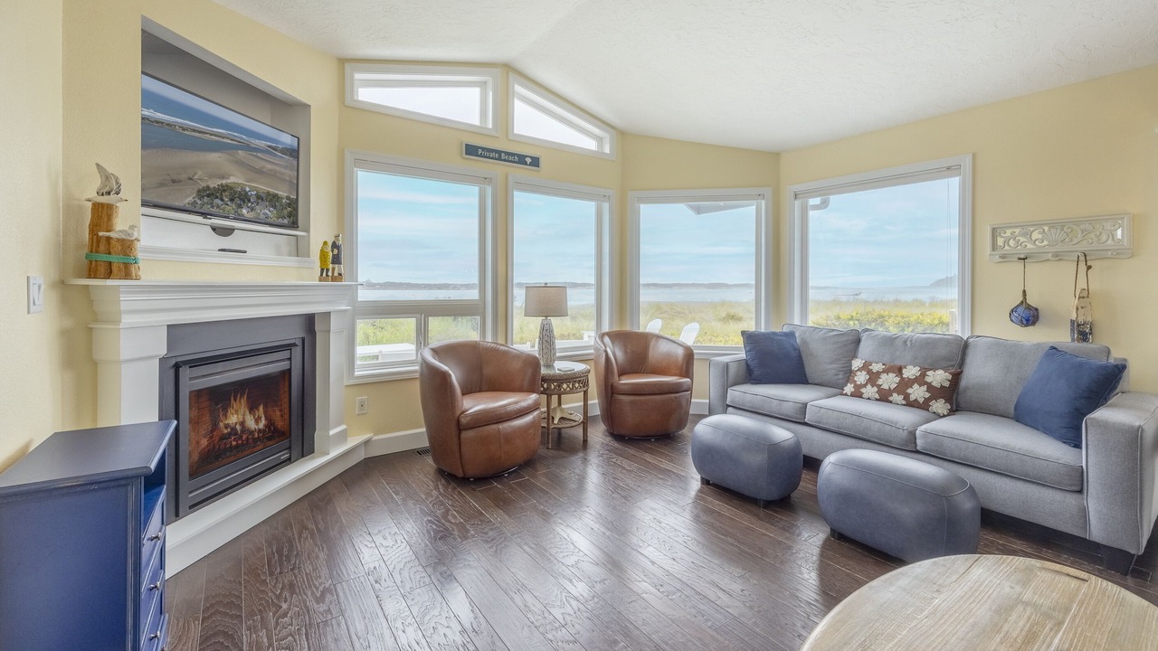 Photo of Bedroom in Lincoln City
