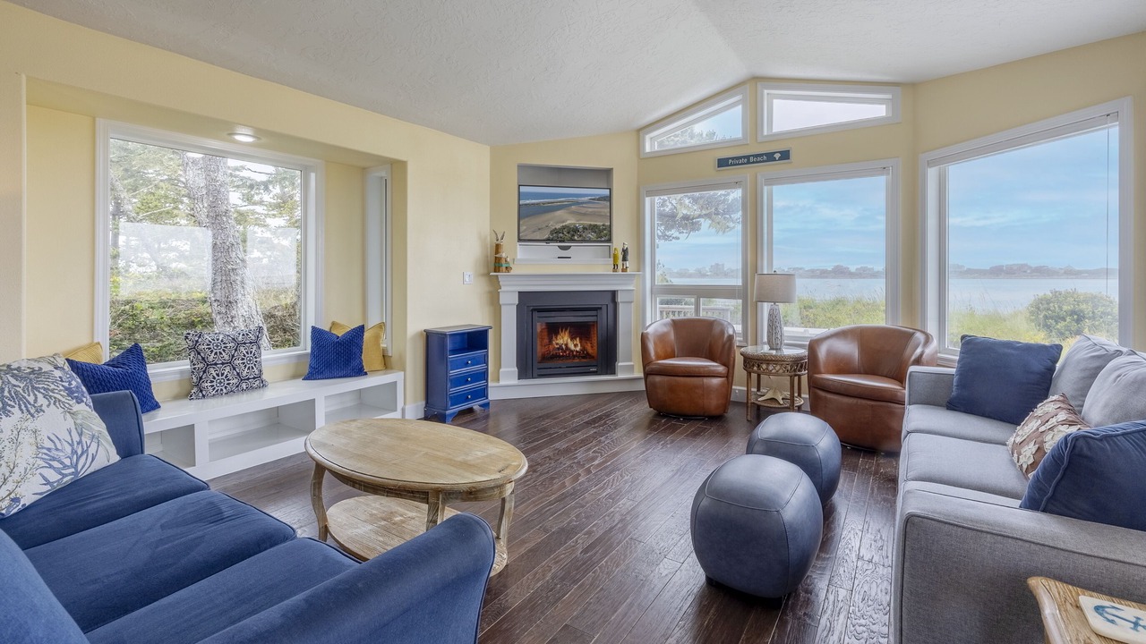 Photo of Livingroom in Lincoln City