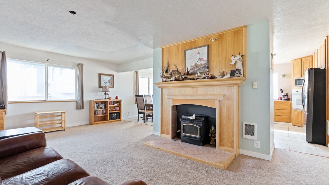 Photo of Livingroom in Bayshore