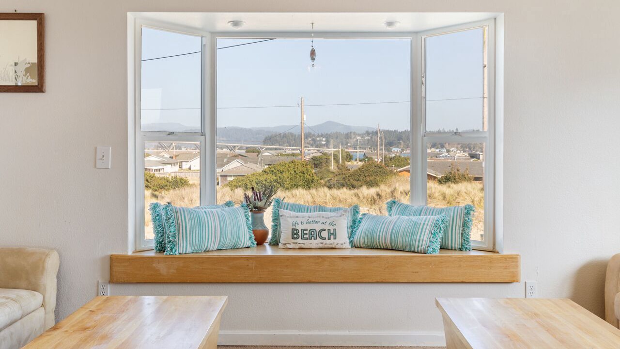 Photo of Livingroom in Bayshore