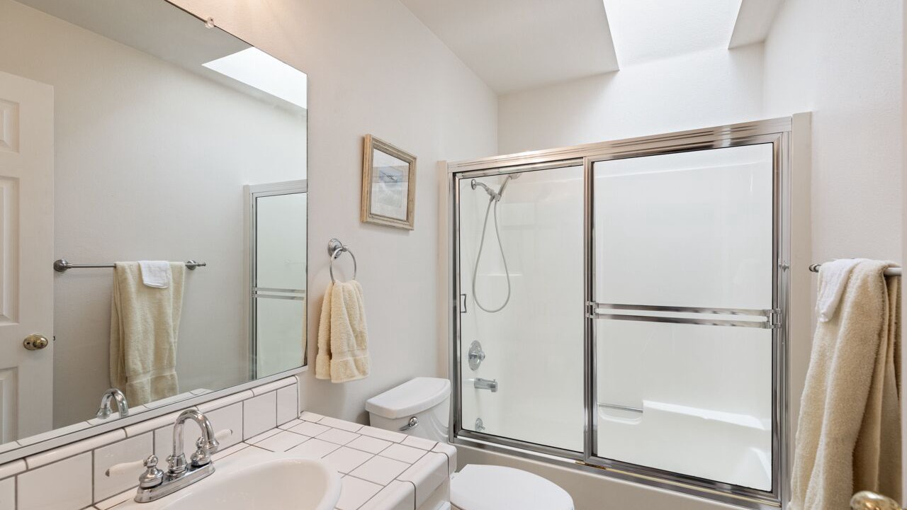 Photo of Bathroom in Bayshore