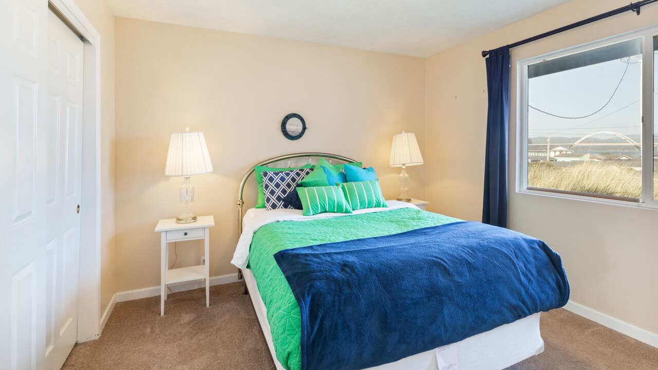 Photo of Bedroom in Bayshore