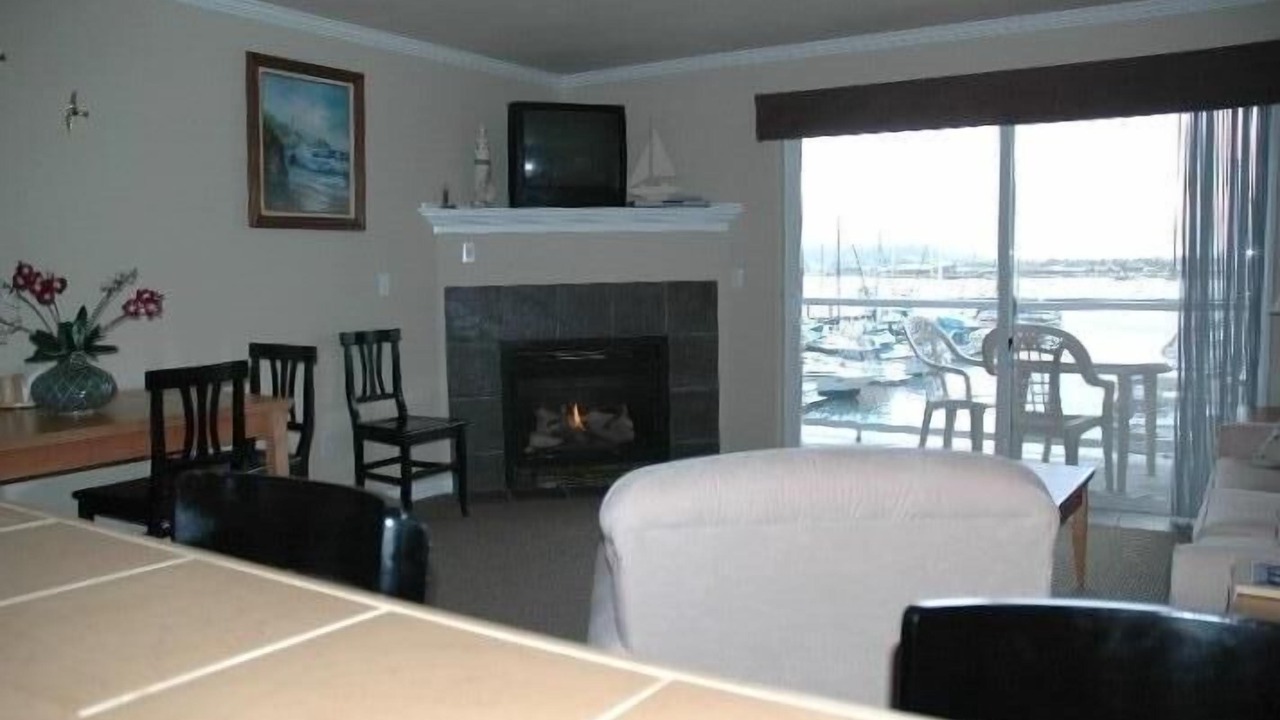 Photo of Livingroom in Newport