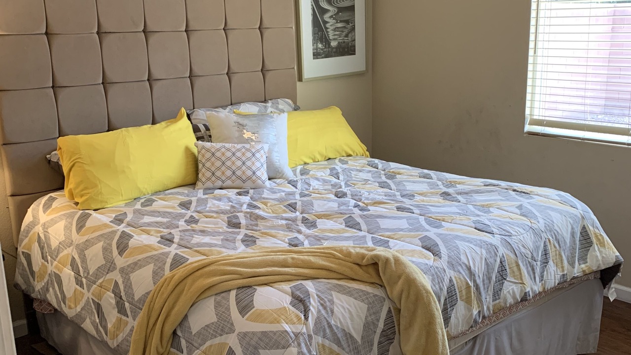 Photo of Bedroom in Enterprise