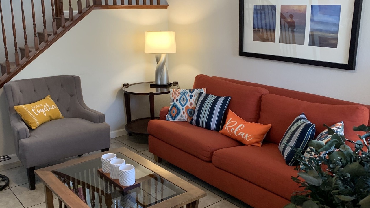 Photo of Livingroom in Enterprise