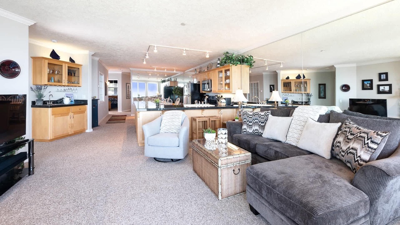 Photo of Livingroom in Depoe Bay