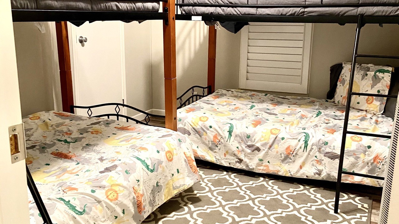 Photo of Bedroom in Desert Hills
