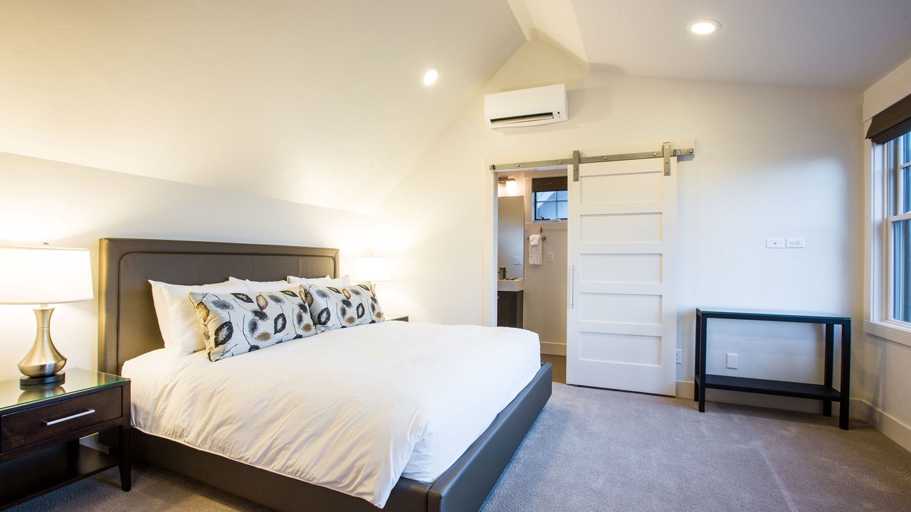 Photo of Bedroom in Bend