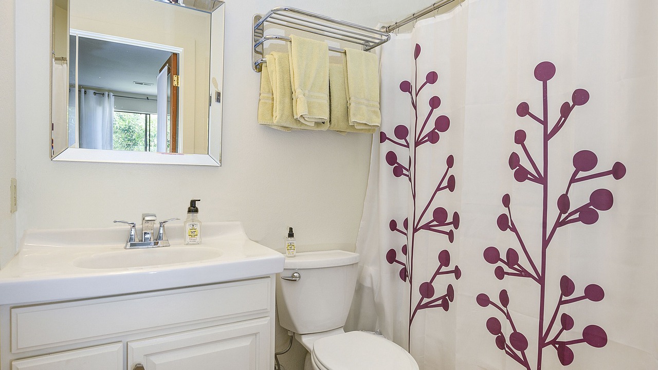 Photo of Bathroom in St. Helena
