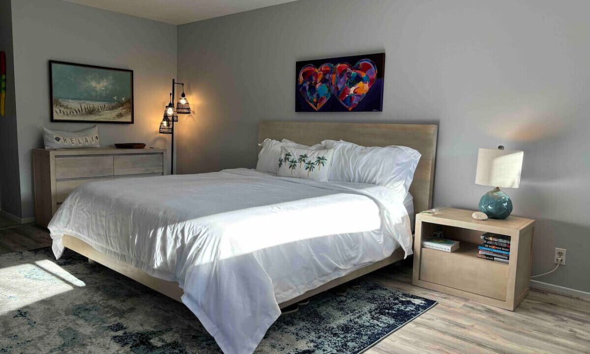 Photo of Bedroom in Solana Beach