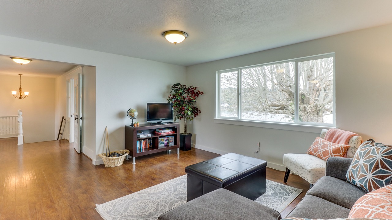 Photo of Livingroom in South Colby