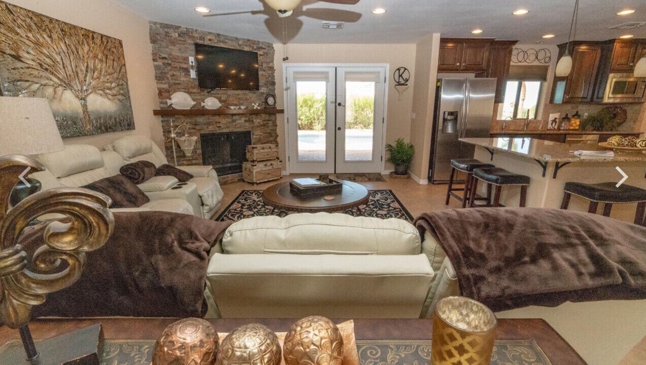 Photo of Livingroom in Residential Estates