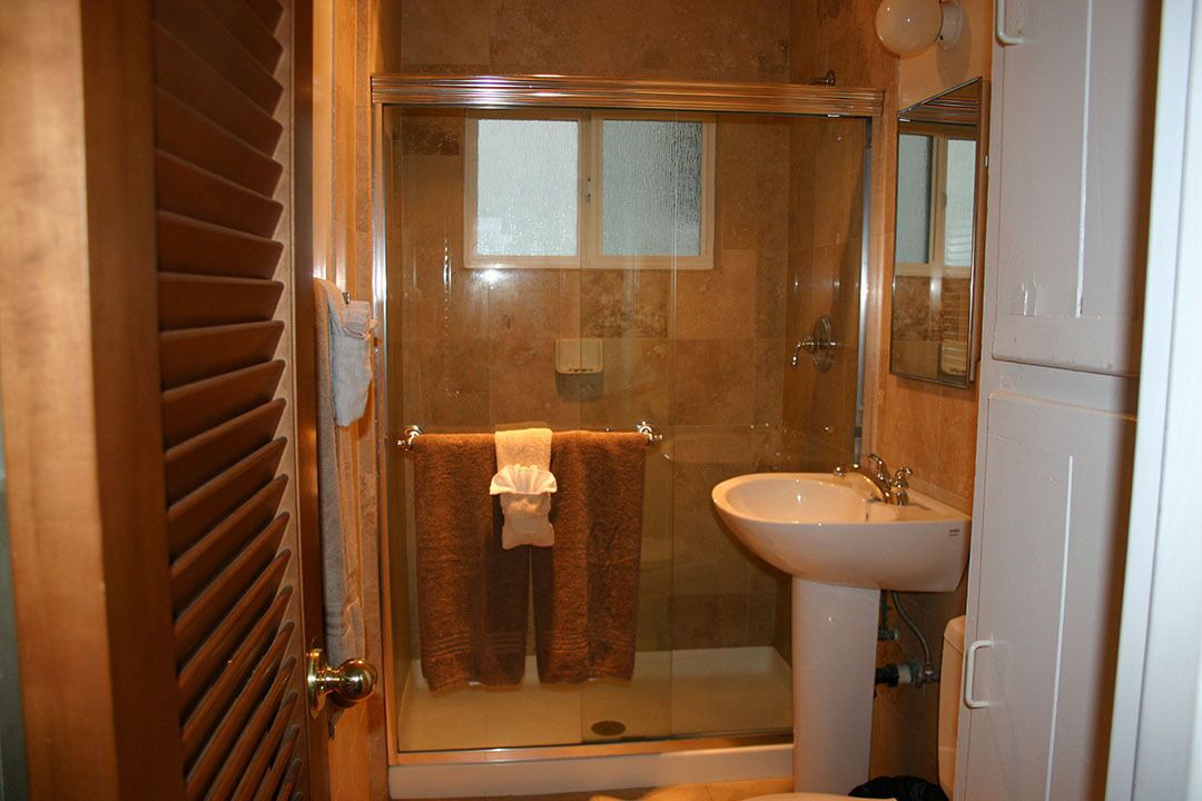 Photo of Bathroom in South Mission Beach