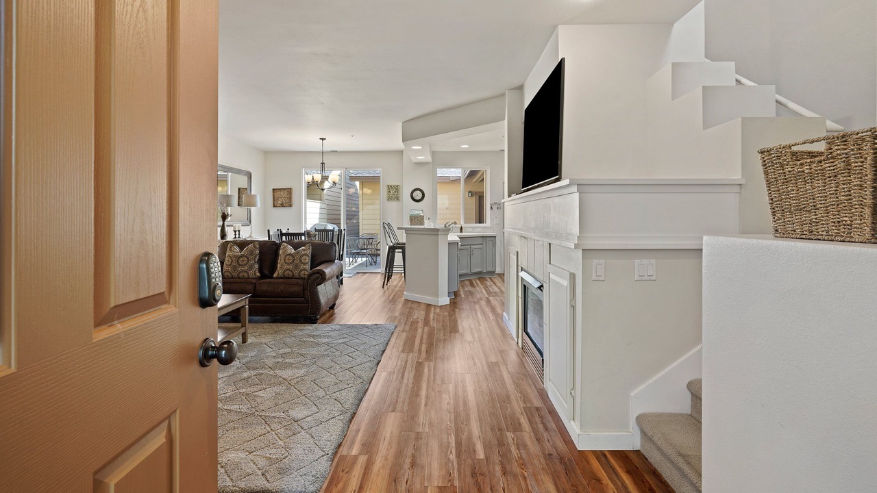 Photo of Livingroom in Southern Crossing