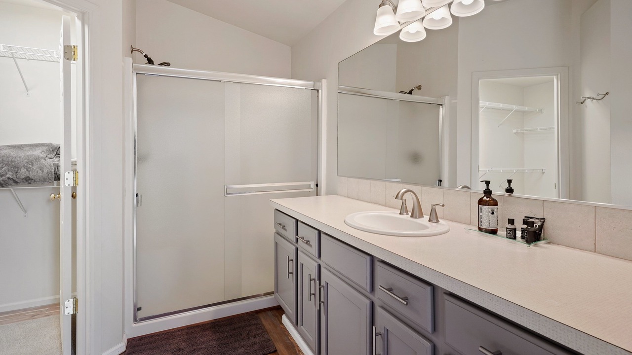 Photo of Bathroom in Southern Crossing