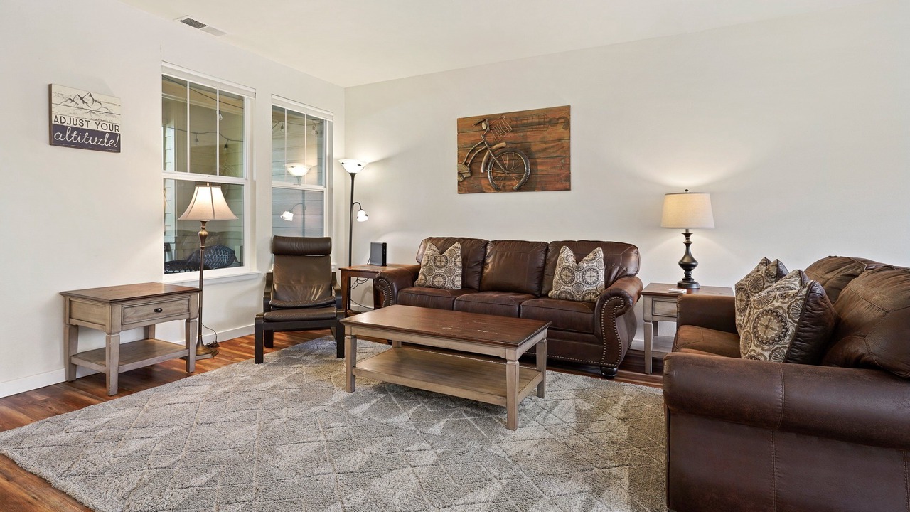 Photo of Livingroom in Southern Crossing