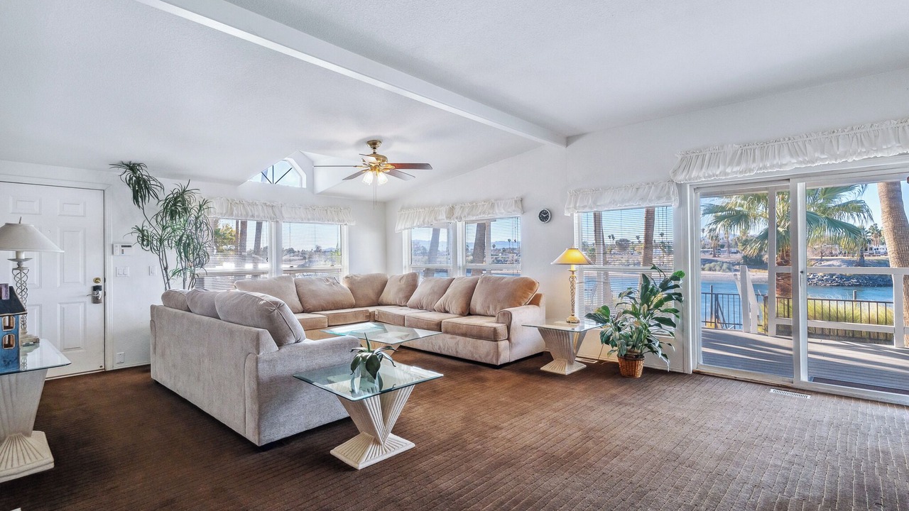 Photo of Livingroom in Mohave Valley