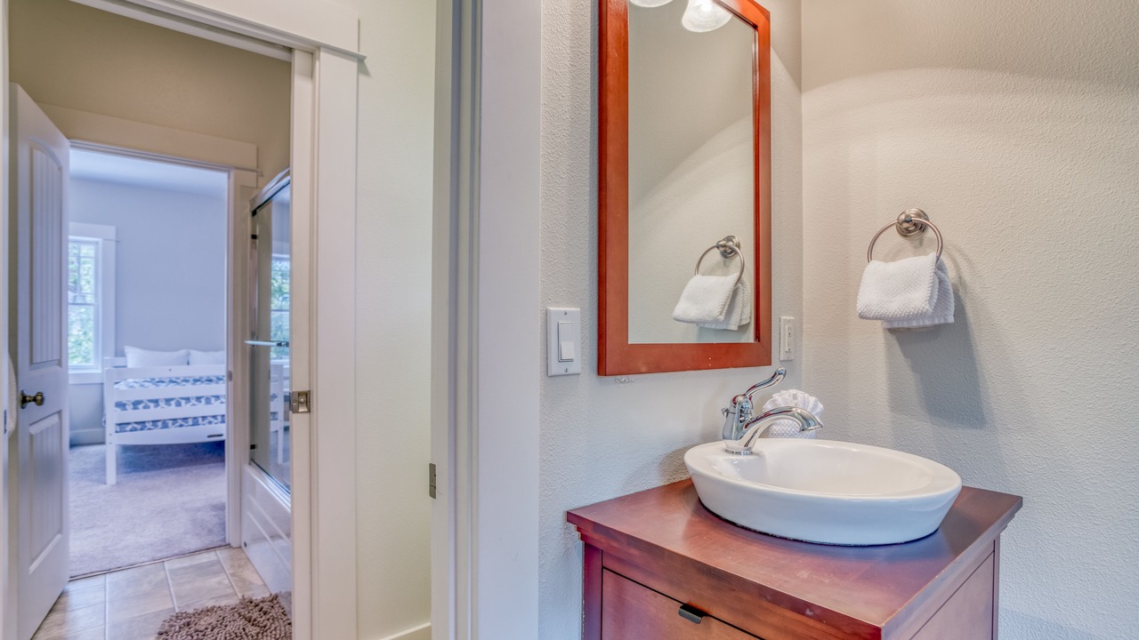 Photo of Bathroom in Gearhart