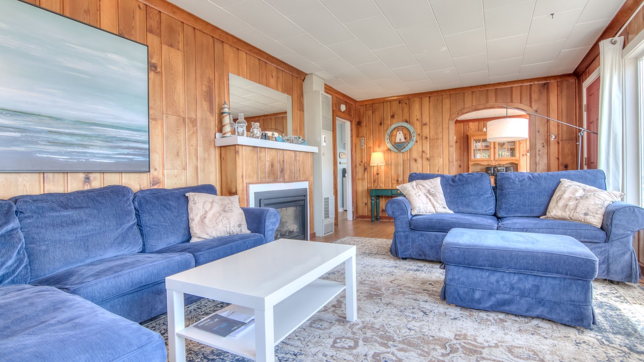 Photo of Livingroom in Lincoln City