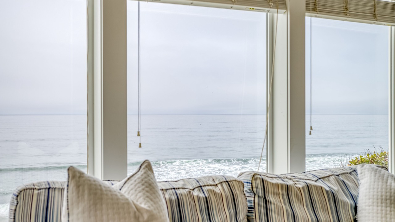 Photo of Livingroom in Lincoln Beach