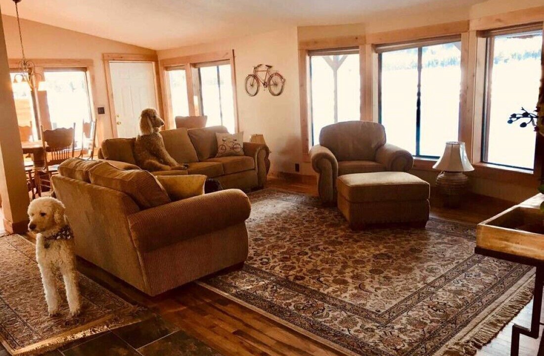 Photo of Bedroom in Sisters