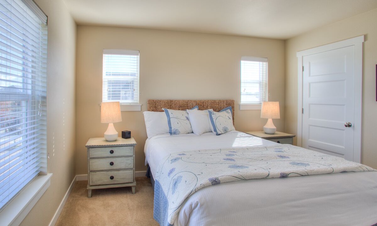 Photo of Bedroom in Ocean Shores
