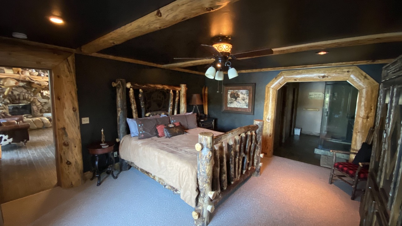 Photo of Bedroom in Big Bear Lake