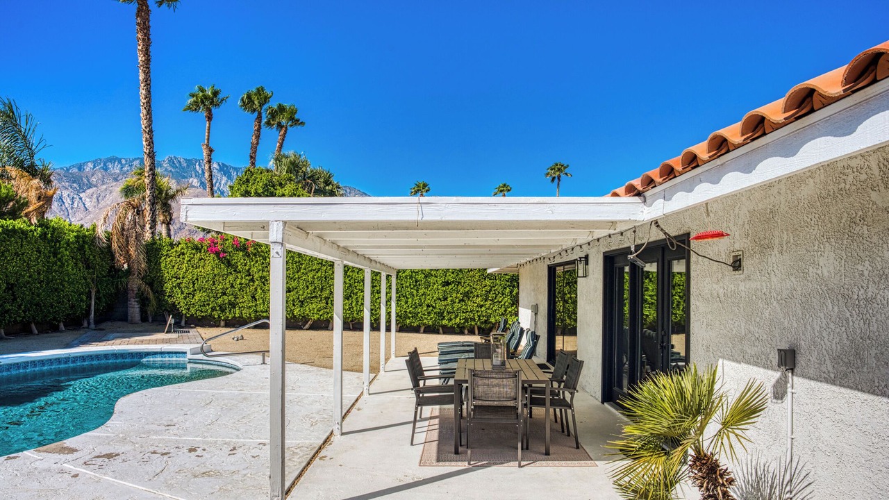 Photo of Outdoor in Desert Park Estates